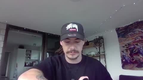 Alex online show from February 6, 2:22 am