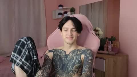 Alex online show from November 2, 12:42 pm