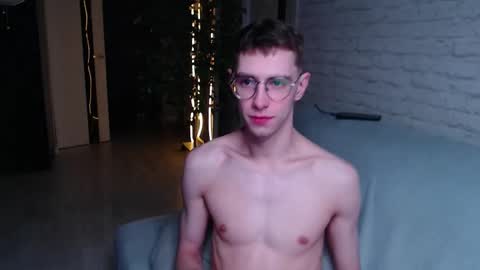 Alfie online show from October 15, 5:04 am