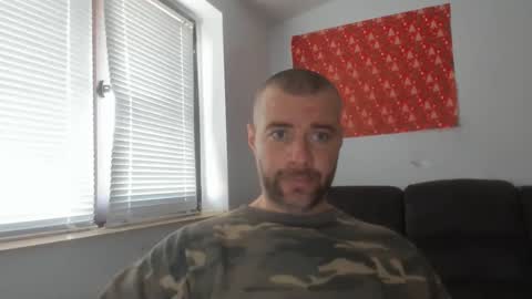 alfiesolomons87 online show from December 17, 9:49 am