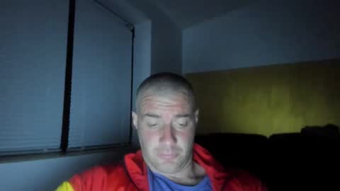 alfiesolomons87 online show from April 18, 8:09 pm