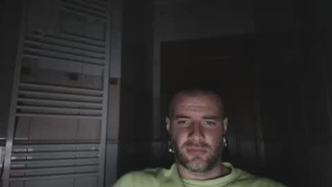 alfiesolomons87 online show from March 24, 9:08 pm