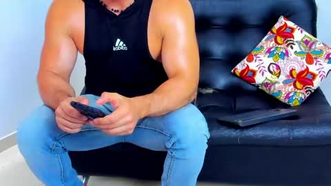 ig alfred walkerm online show from April 14, 1:54 pm