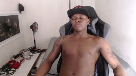 Snapshot of alid_17 chatting on December 24, 1:49 am Alid 17 online show from December 24, 1:49 am