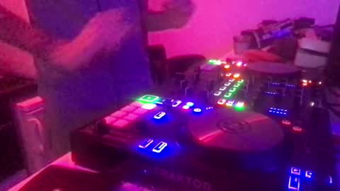 busco rockera online show from December 4, 6:17 pm