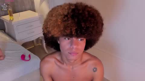  Alexis Etereo  online show from February 7, 9:31 pm