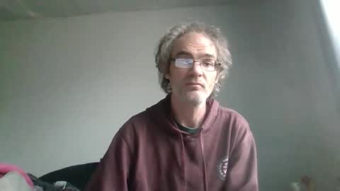 J online show from April 2, 11:01 pm