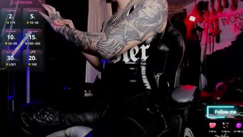 Snapshot of allanhurtss chatting on September 22, 3:55 pm online show from September 22, 3:55 pm