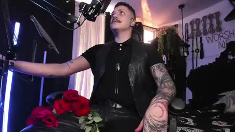 Snapshot of allanhurtss chatting on February 12, 7:02 pm online show from February 12, 7:02 pm