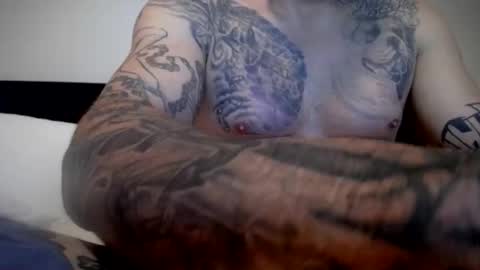 allaroundamazing13 online show from November 24, 2:45 am