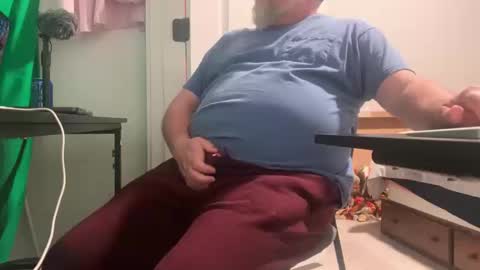 Allergictolove online show from October 14, 1:34 am