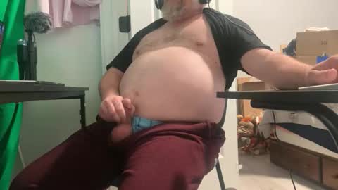 Allergictolove online show from October 18, 3:06 pm