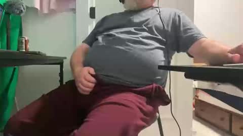 Allergictolove online show from October 16, 11:35 pm