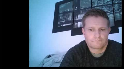 Snapshot of alles594462 chatting on October 28, 2:25 am alles594462 online show from October 28, 2:25 am