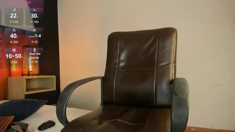 Allex online show from March 1, 9:47 pm