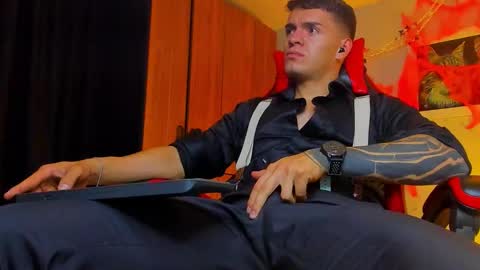 alpha_dominus_ online show from October 15, 3:58 am