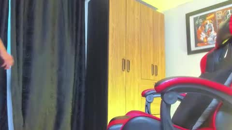 alpha_dominus_ online show from March 6, 4:09 am