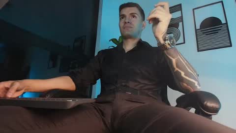 alpha_dominus_ online show from July 13, 5:20 am