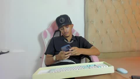 alpha_marcus online show from May 22, 5:45 am