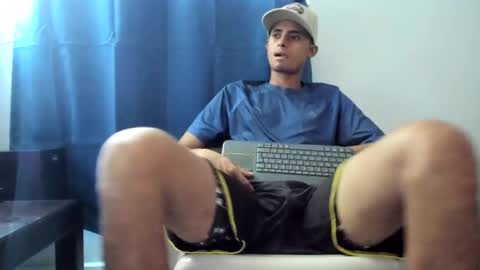 Snapshot of alpha_smit chatting on January 27, 2:46 pm alpha smit online show from January 27, 2:46 pm