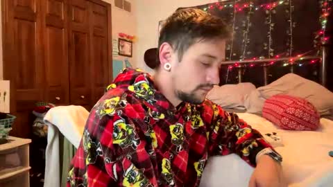 C and S online show from December 19, 9:39 am