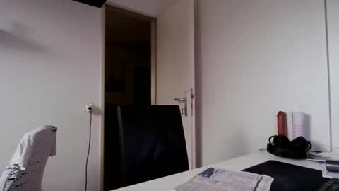 alphah_hunk online show from March 15, 3:07 pm