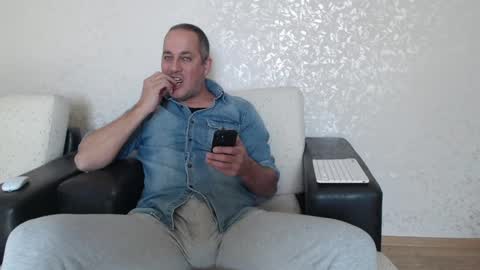 Big Cock  Big Feet online show from January 9, 7:42 am