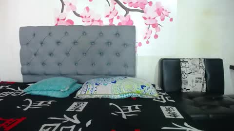 AMAYA online show from December 11, 4:59 pm