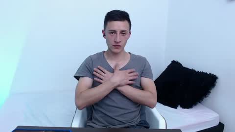 AnddyFetiish online show from December 7, 12:09 am