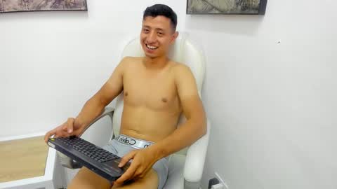 Andre Blow online show from September 19, 5:13 pm