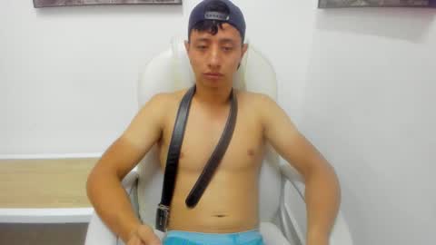 Andre Blow online show from September 12, 2:06 pm