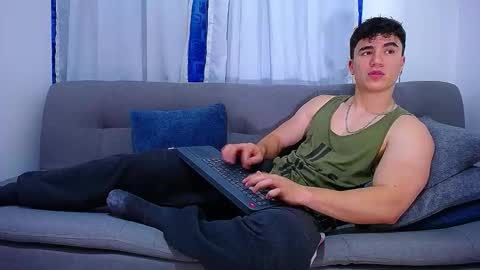 Andre Parker online show from November 26, 1:19 am