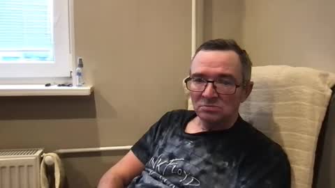 Snapshot of andreass60 chatting on January 27, 7:03 am andreass60 online show from January 27, 7:03 am