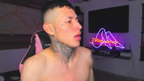 andrees_s online show from October 9, 3:11 am