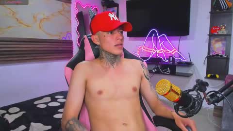 andrees_s online show from September 22, 11:15 pm