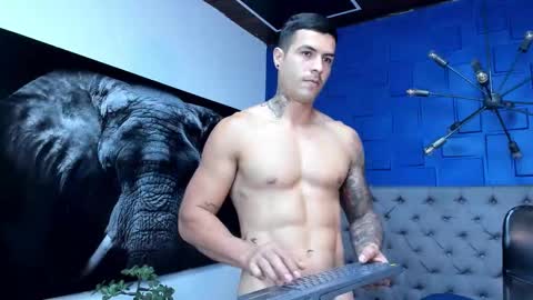 insta andres clark  online show from February 5, 6:04 pm