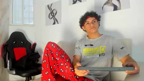 andres_cream online show from October 17, 12:31 pm