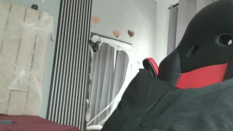 andres_cream online show from October 13, 5:30 pm