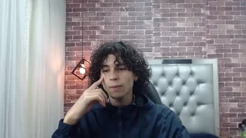 andres_ocasio online show from March 4, 1:06 pm