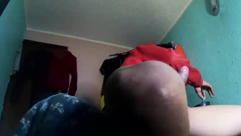 Snapshot of andrescaraballo18 chatting on October 7, 4:27 am andrescaraballo18 online show from October 7, 4:27 am