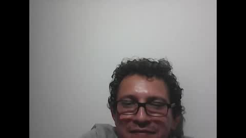 Snapshot of andresfloga chatting on September 28, 5:49 am andresfloga online show from September 28, 5:49 am