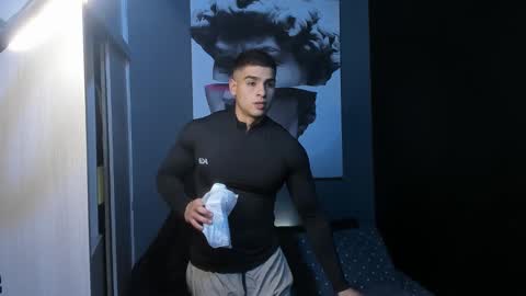 Felipe online show from November 29, 10:34 pm