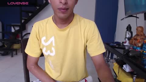 Snapshot of andressdean chatting on January 19, 6:32 pm Andres Dean online show from January 19, 6:32 pm