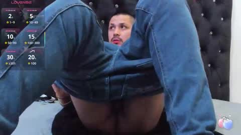 andressterling  online show from September 19, 11:59 pm