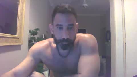 Snapshot of andrevalente99 chatting on February 18, 7:21 am ADONIS online show from February 18, 7:21 am