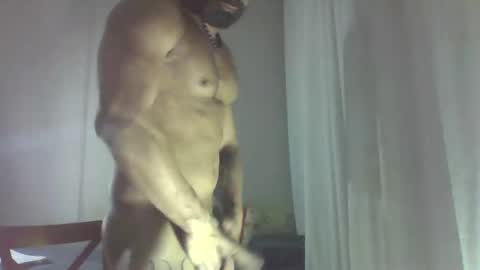 Snapshot of andrevalente99 chatting on March 1, 1:22 am ADONIS online show from March 1, 1:22 am