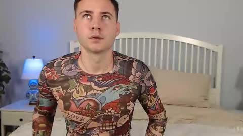 Justin Andrew online show from October 18, 8:41 am