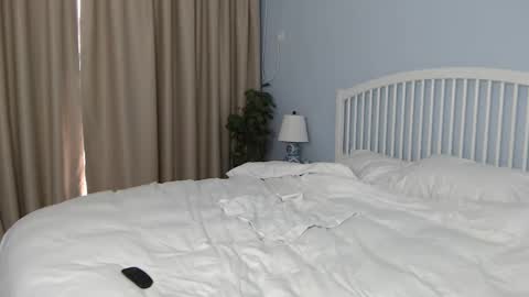 Justin Andrew online show from November 21, 8:57 am