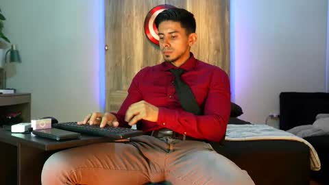 Andrew online show from March 25, 3:10 am