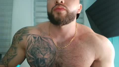 andrew_holden__ online show from March 17, 11:51 pm